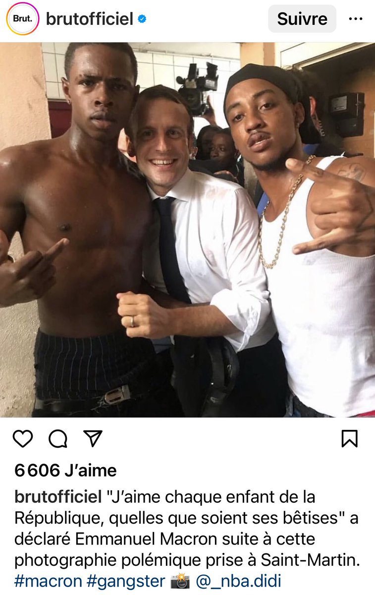 deboutlesdamnes's tweet image. #UnDoigtVautMieuxQuUnDevoir #MacronOut