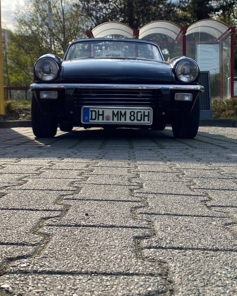 spitfiregarage's tweet photo. First Run. 
#spitfire1500 #triumphspitfire #mylittleblacklady #oldtimer #seasonopen #ortskontrollfahrt https://t.co/vWlGwfwEN7 https://t.co/BdJfccx9T9