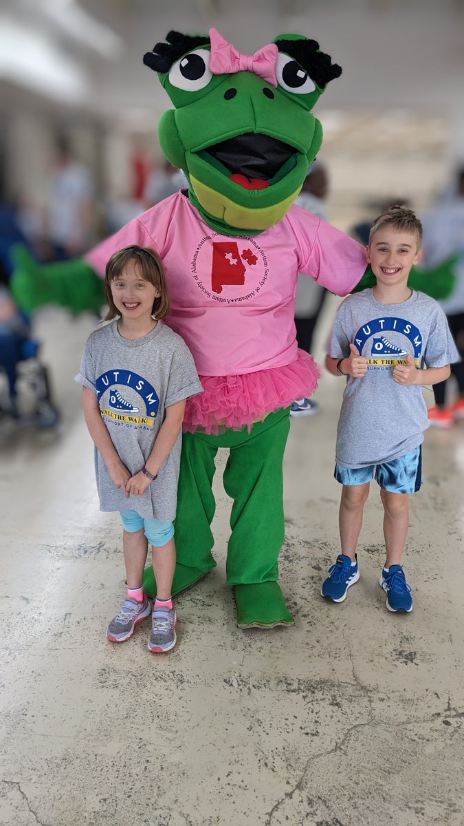 CSmith_Advisor's tweet photo. Having fun at the @AutismSupportAL  #Autism Walk &amp; Resource Fair 🧩🧩🧩🧩 https://t.co/lgiLagEumP