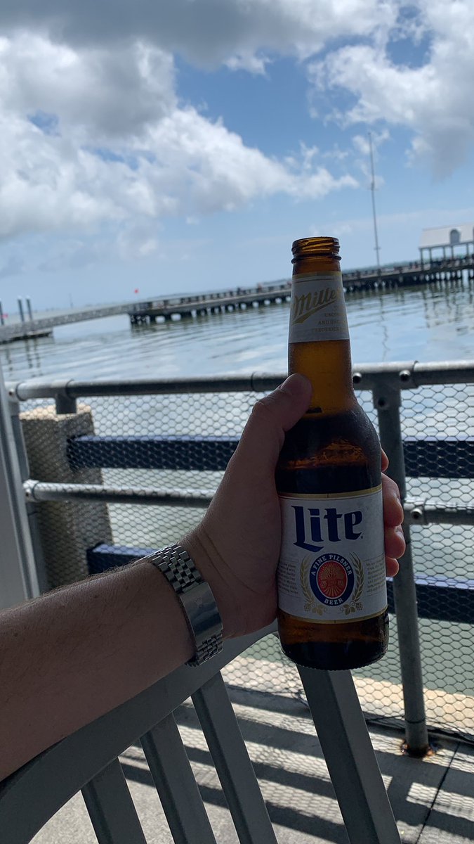 MrMcPringles69's tweet photo. Americas beer #KillerLite https://t.co/LfsJX7S9SG