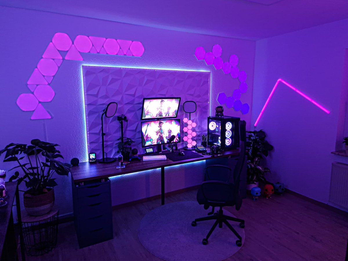 ItsDraha's tweet photo. Mein Gaming/Streamingroom 💜
#Gamingroom #streamingroom https://t.co/vj2ZFFxQdm