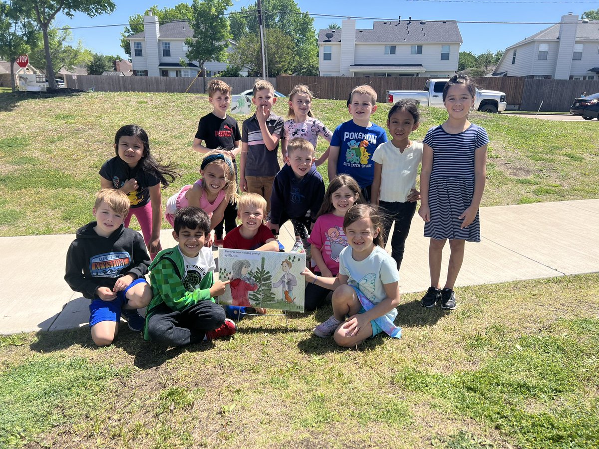 We loved visiting the #EarthDay story walk, thank you @CannonSTEMReads for setting up this cool activity! We had to get a picture by our page, of course. 🌎♥️ @canSTEM