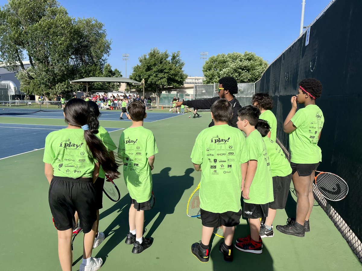 saisd_dream_big's tweet photo. Beautiful day to play tennis @SA_Sports! So proud of their teamwork and sportsmanship. Way to go, TX ACE! https://t.co/Nqp8gI24rw