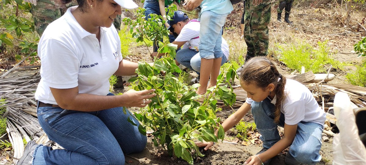 Christopher Vasquez (@jesusvasquez56) on Twitter photo En el día de la tierra <a href="/ViderZcar/">VIDER_ZCAR</a> en articulación de <a href="/ecapma_zcar/">ECAPMA.ZCar</a> dicen "Presente", con una jornada de limpieza de Playa y reforestación de Mangles, participando en ella diferentes organismos del estado, voluntariados y comunidad del Municipio Puerto Colombia <a href="/ElOIRdelaRegion/">El OIR de las Regiones UNAD</a> En el día de la tierra <a href="/ViderZcar/">VIDER_ZCAR</a> en articulación de <a href="/ecapma_zcar/">ECAPMA.ZCar</a> dicen "Presente", con una jornada de limpieza de Playa y reforestación de Mangles, participando en ella diferentes organismos del estado, voluntariados y comunidad del Municipio Puerto Colombia <a href="/ElOIRdelaRegion/">El OIR de las Regiones UNAD</a>