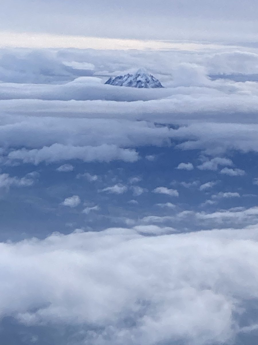 BC_Geo_9's tweet photo. Day 10 - on our way home.  Leaving Quito with #Cotopaxi and #Antisana volcanoes to the east.  Landing in Miami with time for lunch 🥪 before heading on to #Boston Great trip and grateful to be heading home. @ExploricaByWS @weareworldexplorers2 @MiscoeHill #mursd https://t.co/IJPGfVkuoC