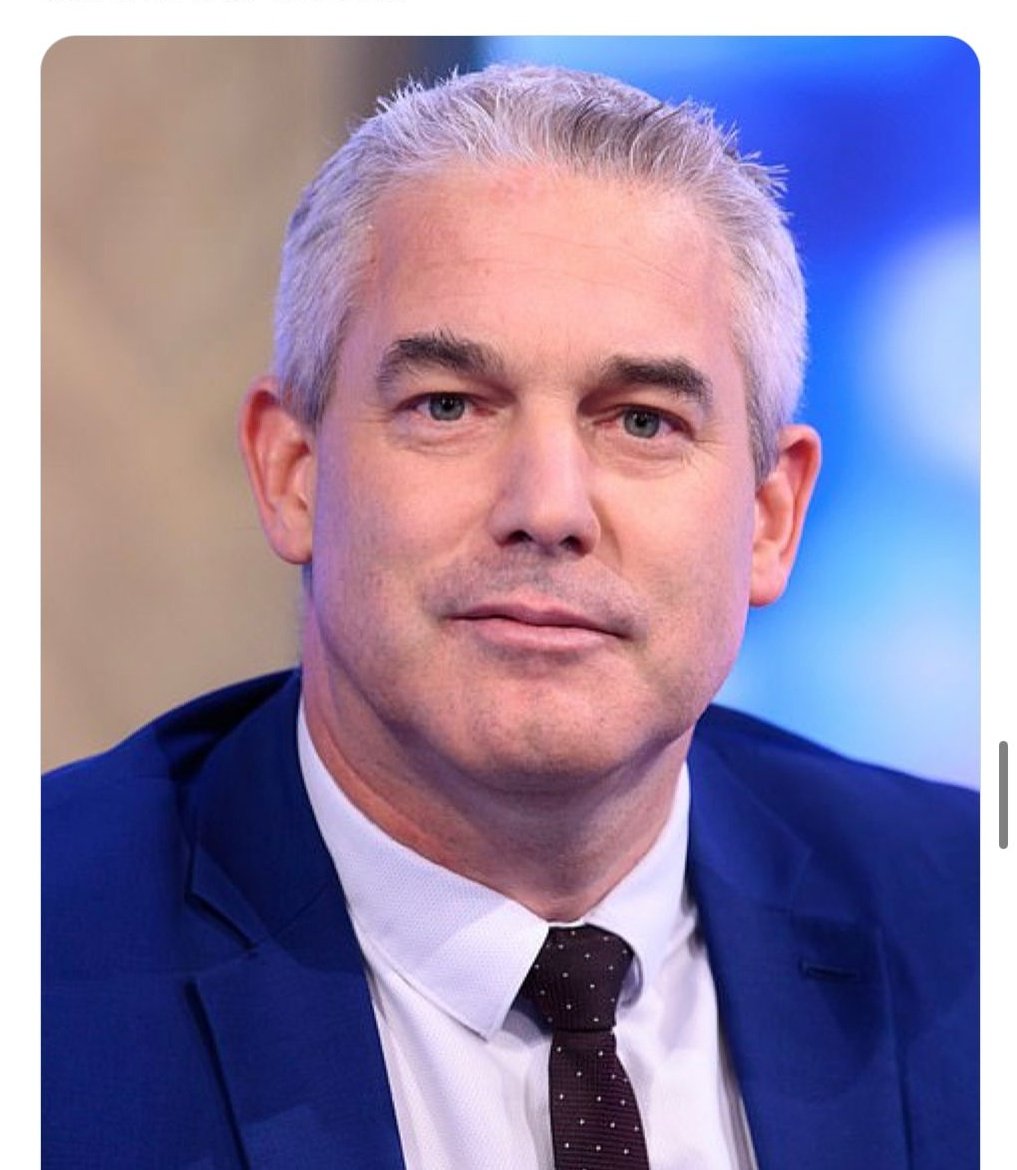 Heccles94's tweet photo. If you wanted any proof that keeping NHS pay down is a political and ideological choice look no further. 

@SteveBarclay will spend tax payers money suing Nurses who have their legal mandate to strike. 

Get these clowns out of office, and save our NHS. 

#SOSNHS #BullyBarclay https://t.co/ZP54TyCzxt