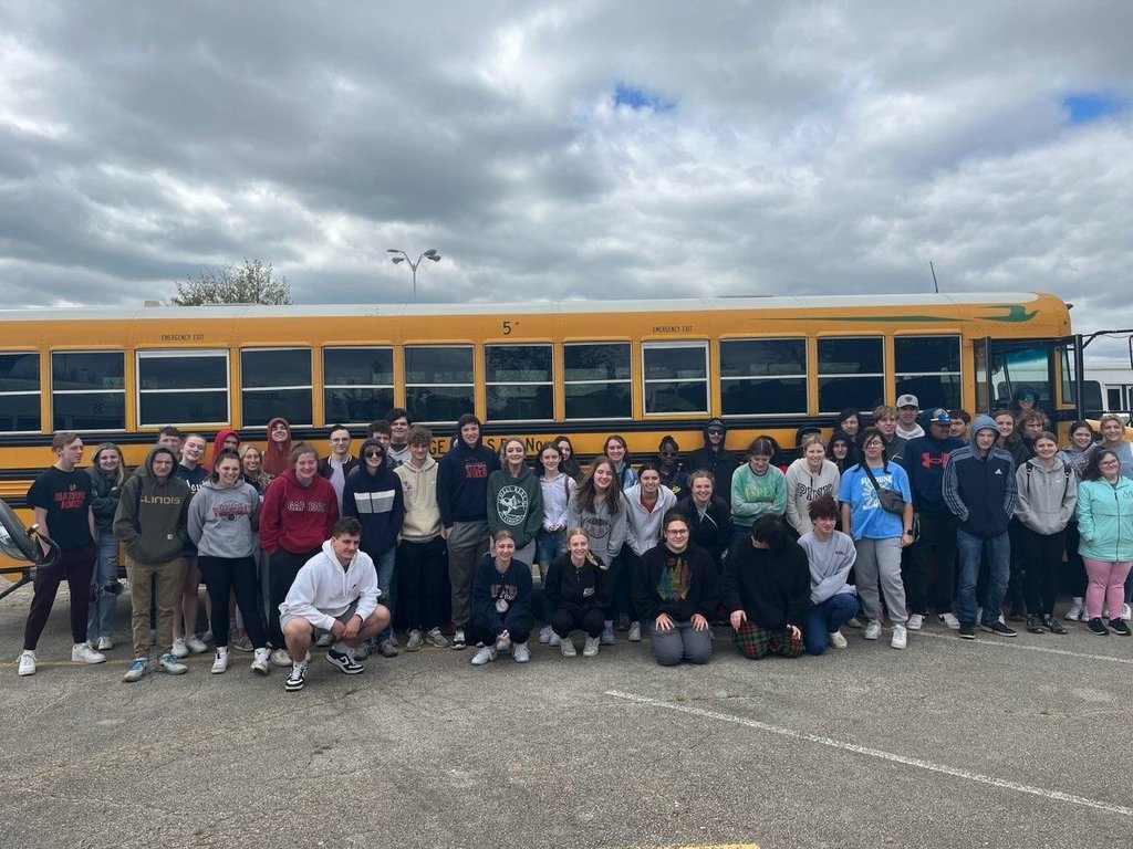 Heritage_CUSD8's tweet photo. Heitage HS Post Prom 2023 group off to Six Flags this morning after a fantastic Prom last night. Maybe it was COVID and the shut down of 2020 but all 3 Proms since have been joyous student gatherings. Great kids, supportive parents, and caring sponsors thank you especially! https://t.co/34A2ejaeID