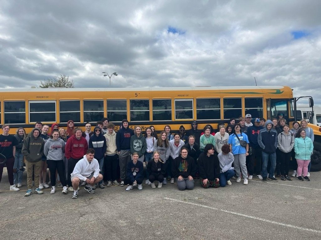 Heritage_CUSD8's tweet photo. Heitage HS Post Prom 2023 group off to Six Flags this morning after a fantastic Prom last night. Maybe it was COVID and the shut down of 2020 but all 3 Proms since have been joyous student gatherings. Great kids, supportive parents, and caring sponsors thank you especially! https://t.co/34A2ejaeID