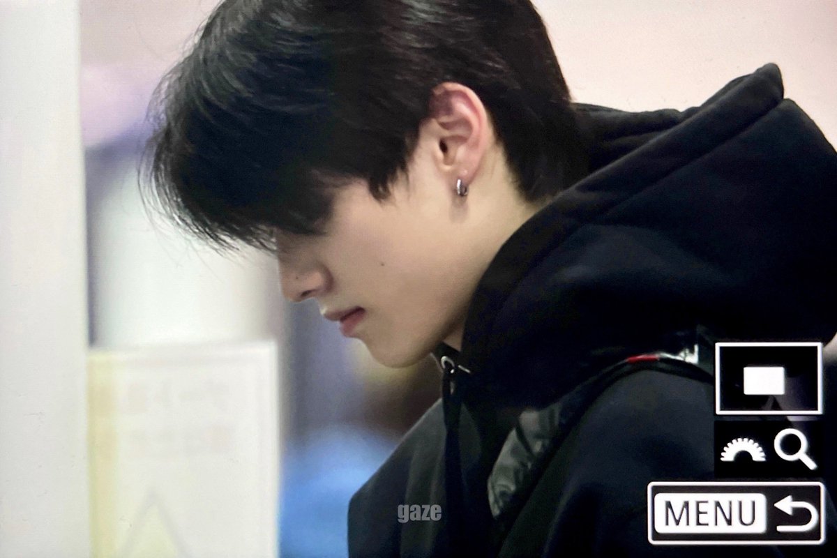 gazewkj's tweet photo. 230422 #우경준 #kyungjun #tnx https://t.co/7k7AMYc8rP