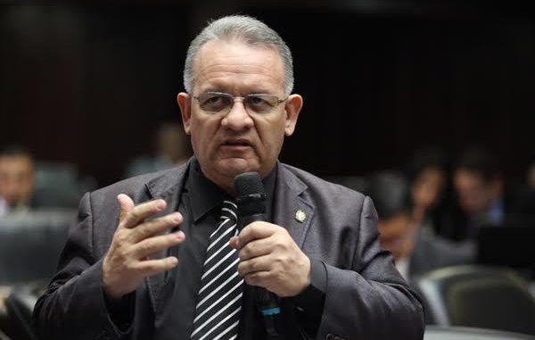 1/10 <a href="/DipEdwinLuzardo/">Edwin Luzardo</a> a la Comisión Nacional de Primarias: No se dejen entrampar por el régimen ni por otros actores políticos

Este sábado 22 de abril, Edwin Luzardo, jefe <a href="/fraccionAN16J/">Bloque Parlamentario 16 de Julio</a> y diputado <a href="/ABPVenezuela/">Alianza Bravo Pueblo</a>, se pronunció acerca de las primarias presidenciales. 🧵↙️