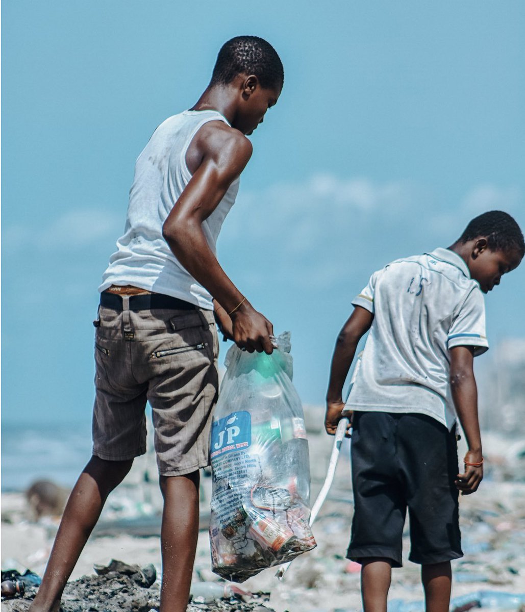 TrevonCallender's tweet photo. However, the ordinary citizen has a part to play while we wait on morality to kick in or state intervention from core countries. 1) 3Rs, 2) volunteer in community and national clean ups, 3) educate yourself and through that, others, 4) conserve water, 5) choose sustainable https://t.co/rtfwWAmK3B