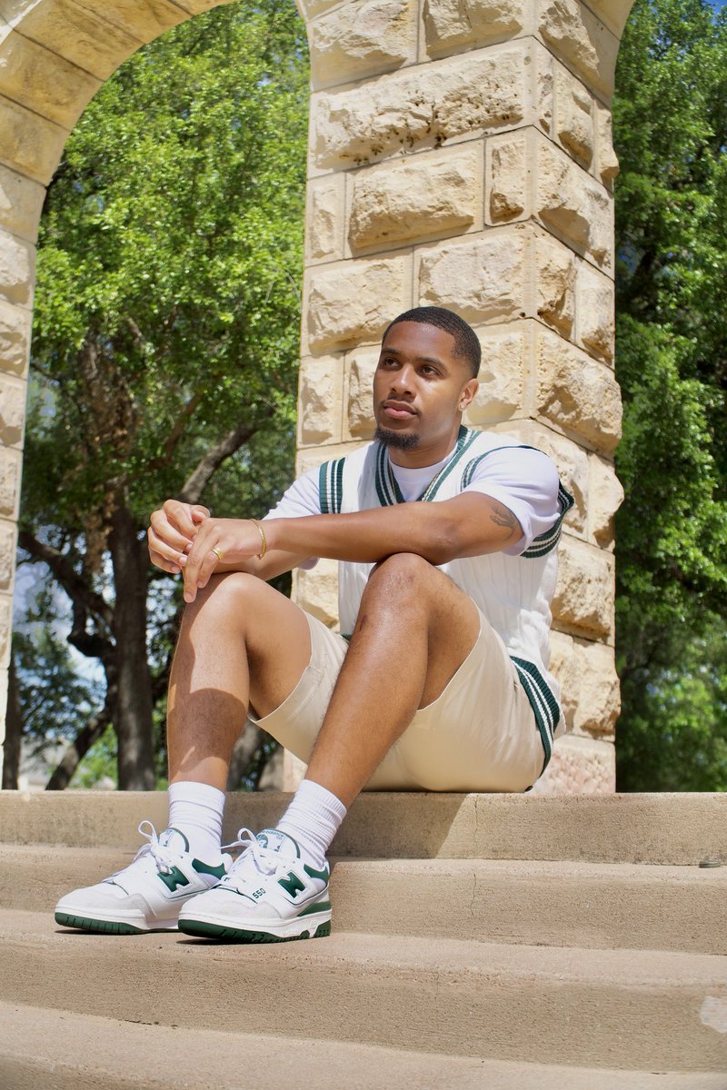 JH11___'s tweet photo. Humble Enough to know I’m replaceable, wise enough to know I can’t be copied😮‍💨👨‍🎓…..

Graduation May 6, 2023 7:30pm
B.S. Business Administration 

📸: @1williamroberts https://t.co/sWwFACtyAI