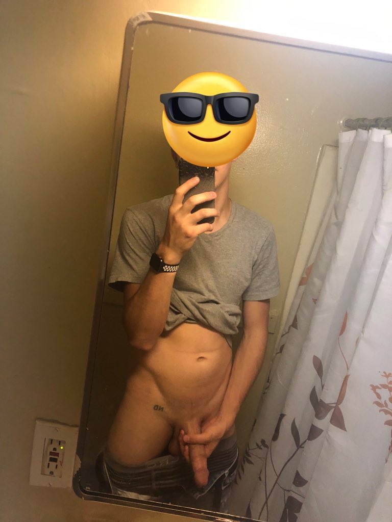 idickalot's tweet photo. @VVS_OF @_Onlyfans_Stars https://t.co/AOWf21piEl https://t.co/NXlgY5kBCt