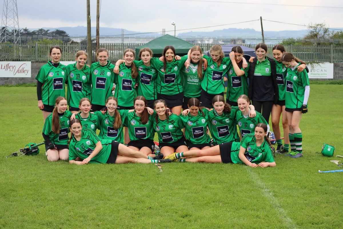 GAALucan's tweet photo. Best wishes to our Div 1 Camogie Féile finalists. We hope everyone can come out and support at the trinity grounds. Throw in at 4pm tomorrow. https://t.co/a7wfwus44p
#lucansarsabú 💚🖤💚🖤 https://t.co/CKIWvPWpc4