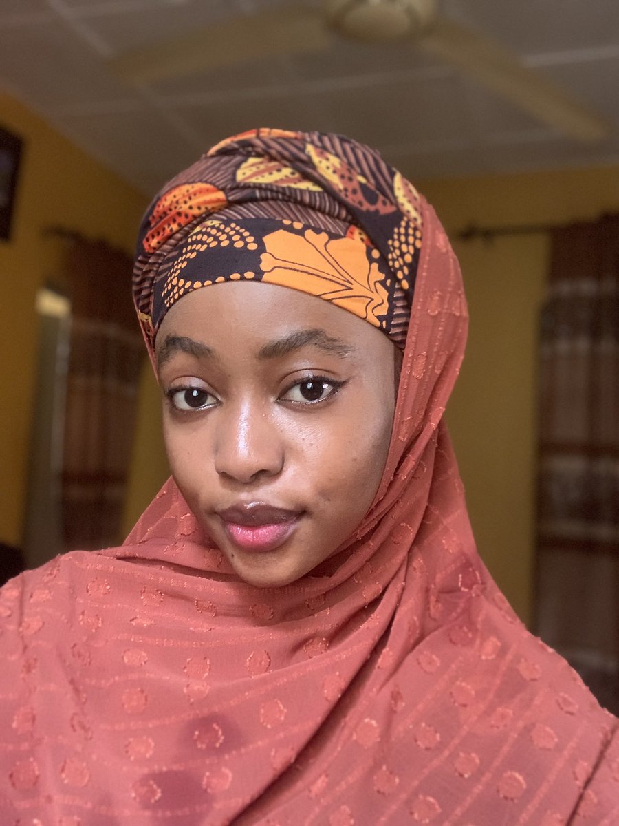 ObideleA's tweet photo. Your fit may be fit but mine is Fitr🥰🥰🥰, Eid Mubarak🥰 https://t.co/YbzmuUeavc