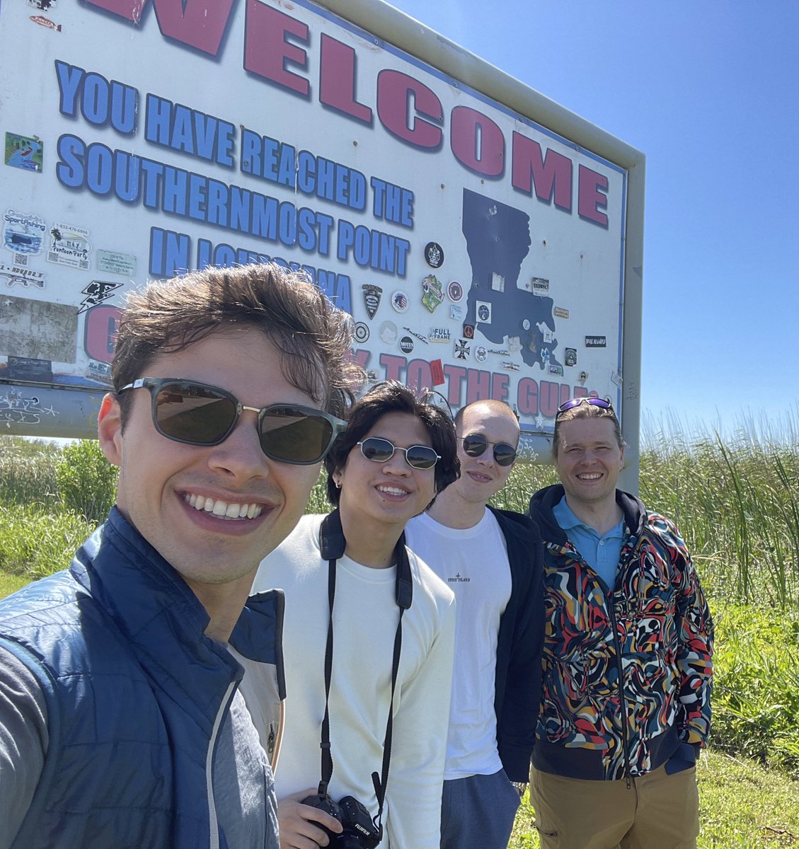 BaranovLab's tweet photo. I think we took a wrong turn on our way to @ARVOinfo #ARVO2023 https://t.co/hZB5k4xUL1