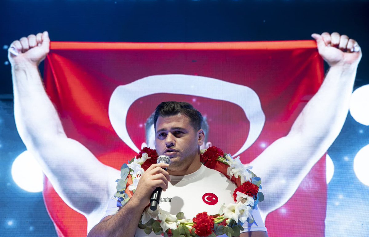 Adil Yaşam Derneği (@adilyasamresmi) on Twitter photo 12. kez Avrupa Güreş Şampiyonası'nda altın madalya kazanan Milli Güreşçimiz Rıza Kayaalp'ı yürekten tebrik ediyoruz.
Alkışlar şampiyona 🤼♂️ 👏🥇🇹🇷
<a href="/riza_kayaalp/">Rıza Kayaalp</a> 12. kez Avrupa Güreş Şampiyonası'nda altın madalya kazanan Milli Güreşçimiz Rıza Kayaalp'ı yürekten tebrik ediyoruz.
Alkışlar şampiyona 🤼♂️ 👏🥇🇹🇷
<a href="/riza_kayaalp/">Rıza Kayaalp</a>