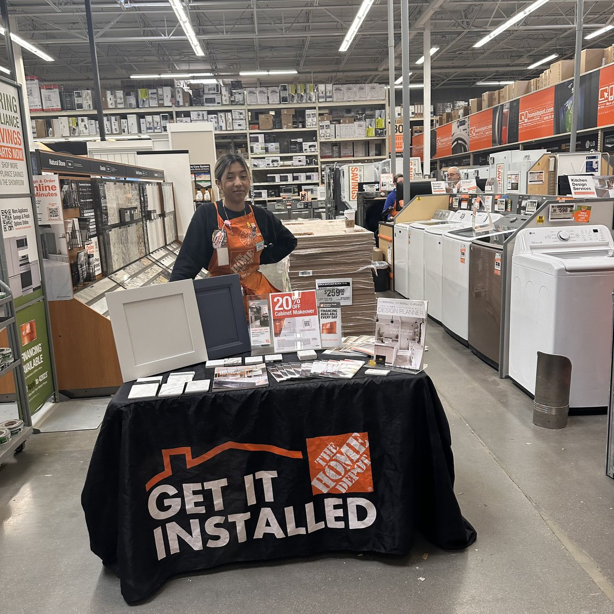 Working on cabinet leads today #firsthalfmoney #2303 <a href="/LorieApplegate/">Lorie</a> <a href="/ChrisNalley/">Chris Nalley</a> <a href="/DeboGibson67/">Deborah Gibson</a>