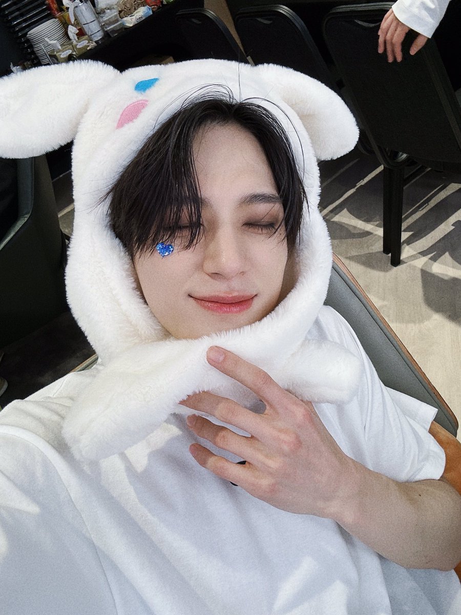 Hyunrinm7's tweet photo. Happy birthday Jeno à
Chúc Jeno của em sn vui vẻ
Chúc anh một đời hạnh phúc, nột đời an yên..
Em vẫn ở đây ủng hộ anh 
Thương anh nhiều..
💚💚💚
#HAPPYJENODAY 
#HappyBirthdayJeno 
#JENO 
#Jenoday https://t.co/9iJZh8A2og