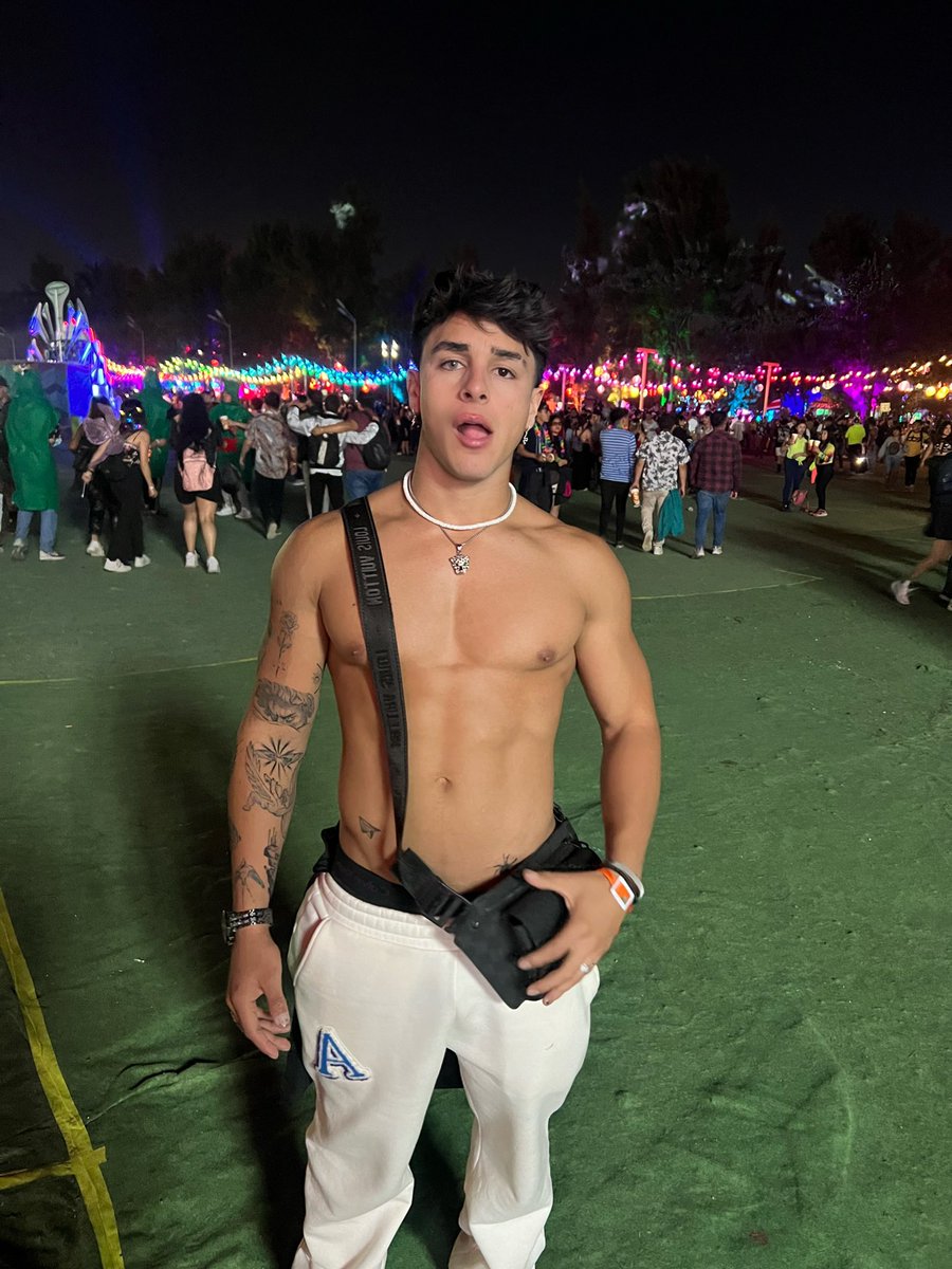 Hot Dudes Good Mood 🇺🇦 on Twitter: "RT @matiasochoa02: