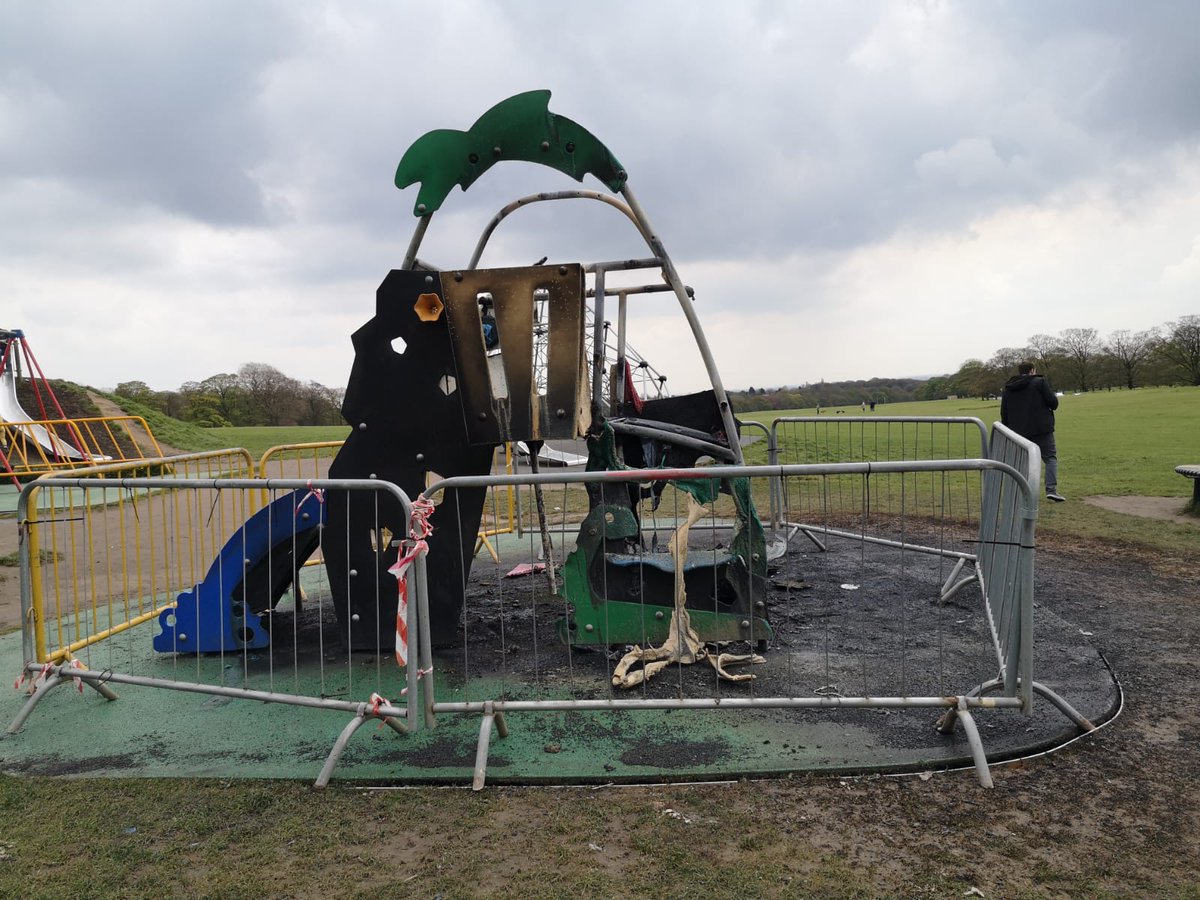 ForpLeeds's tweet photo. 2 pieces of the childrens play equipment on the Upper Playground have been completely ruined by fire.

If you or anyone you know has any information please call 101, or call Crimestoppers 0800 555 111. https://t.co/O4ApD5snVj
