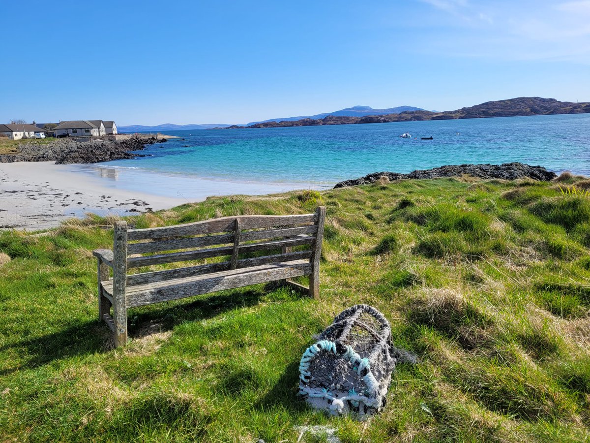Will_Cottage's tweet photo. Beautiful sunny day on Iona today. Even managed to find the old quarry after repeated attempts - well worth the scramble! #mull #iona #argyll #scotland https://t.co/74LhYnAoPq