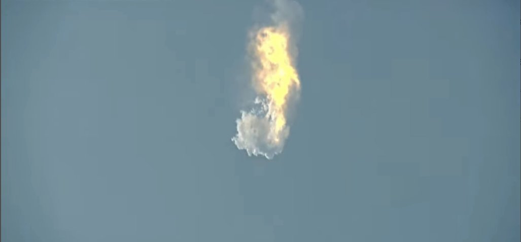 The starship "bombed and succeeded"? Few people understand the real logic of Musk's "failure to succeed". Regardless of failure or success, he has achieved an existence that people look up to. He is a pioneer in exploring unknown technologies. May I ask if you can do it?