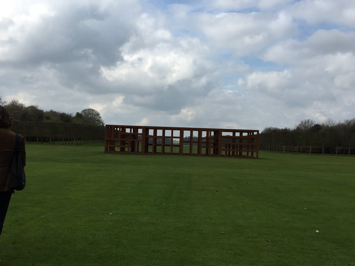 SusanGrayMeets's tweet image. Finally, emotional return to @HoughtonHall2 for #SeanScully Smaller than the Sky. Most amazing juxtaposition of raw materials, space, light &amp;amp; gravity in grand Palladian setting. Life force of vibrant non figurative painting against flock wallpaper has to be seen, it's volcanic.