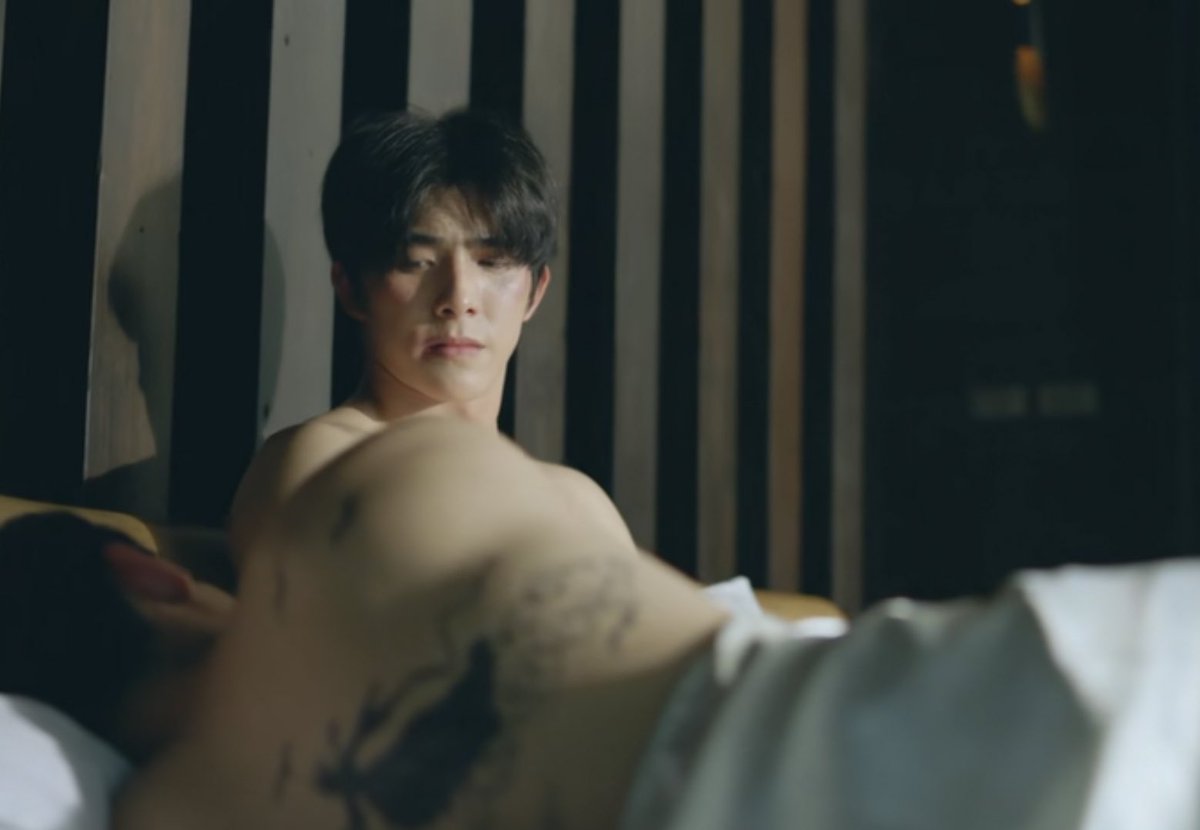 thatgirllainie's tweet photo. This is the only moment we got of MrLueKen and Ken wasn’t even awake
😭😭😭😭😭😭
I want a redo
#ChainsOfHeartEP9
#ChainsOfHeartFinalEp
#ตรวนธรณี https://t.co/FogyIaT2QH