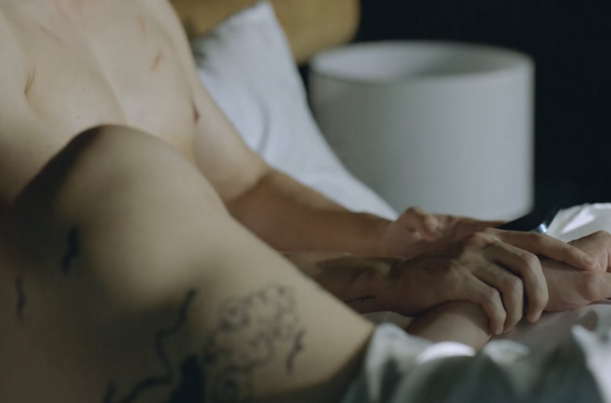 thatgirllainie's tweet photo. This is the only moment we got of MrLueKen and Ken wasn’t even awake
😭😭😭😭😭😭
I want a redo
#ChainsOfHeartEP9
#ChainsOfHeartFinalEp
#ตรวนธรณี https://t.co/FogyIaT2QH