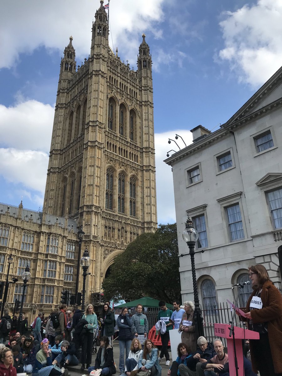 Becky Chasey - Psychologist Climate Action network 
“Climate change will amplify the social inequalities at the root of so much of the mental distress we see, We have a moral ethical and professional obligation to respond” #unitetosurvive acpuk.org.uk/member-network…