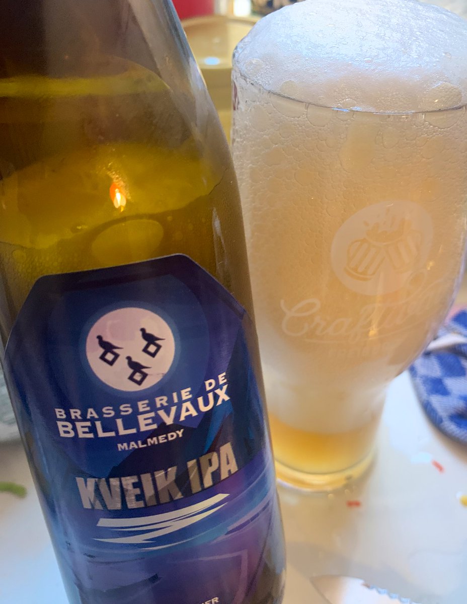 bartlebeer's tweet photo. Zythos thuis ipv in Kortrijk: another Belgian IPA partly marred by #ResponsiveFoam, that sugarpowered overcarbonated malt-thin body. Shame about the lovely kveik aromas CO2-vaporized to Febreze and the 250% import surcharge compared to local Reinheits-IPAs.

#Belgozythopia https://t.co/MBR3sTzqeg
