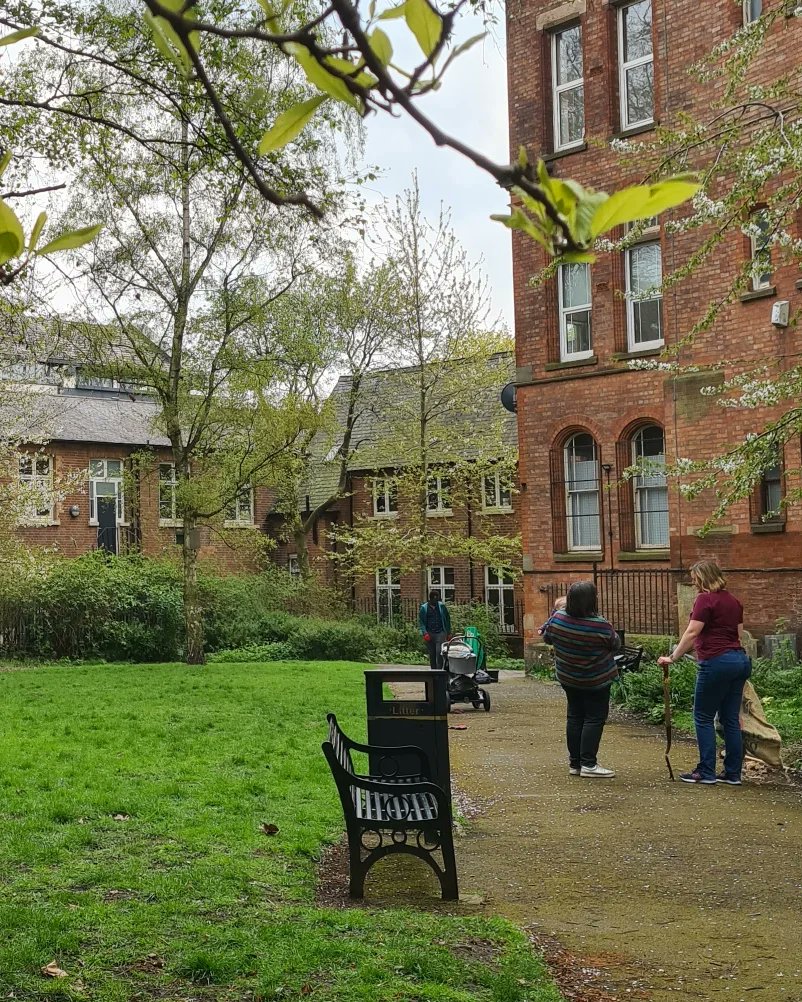 Greenhustlefest's tweet photo. Happy Earth Day humans.. and other beautiful creatures
Loads of new trees and shrubs getting planted at Sneinton Market, Victoria Park and Barker Gate Rest Garden. Plus a few thousand wildflower seeds out via Nottingham Green Guardians 🪱🌱 https://t.co/aU0qh0iOXb