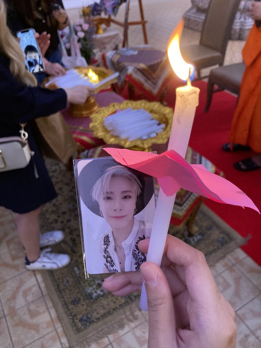 ktbun99's tweet photo. ขอเก็บความทรงจำครั้งสุดท้ายเท่าที่แทกุกอโรฮ่าจะสามารถทำให้ได้ ถึงเวลาบอกลากันจริงๆแล้ว ขอบคุณสำหรับความทรงจำที่มีร่วมกัน สัญญาจะเก็บมันไว้ให้ได้มากที่สุดนะ 잘가요 🤍🕊️💜 #มุนบิน
#restinpeace #moonbin #문빈 #문빈_가수해줘서_고마워 #moonbinweloveyou #rip_moonbin🕊🤍 https://t.co/tKFGVGXtSS