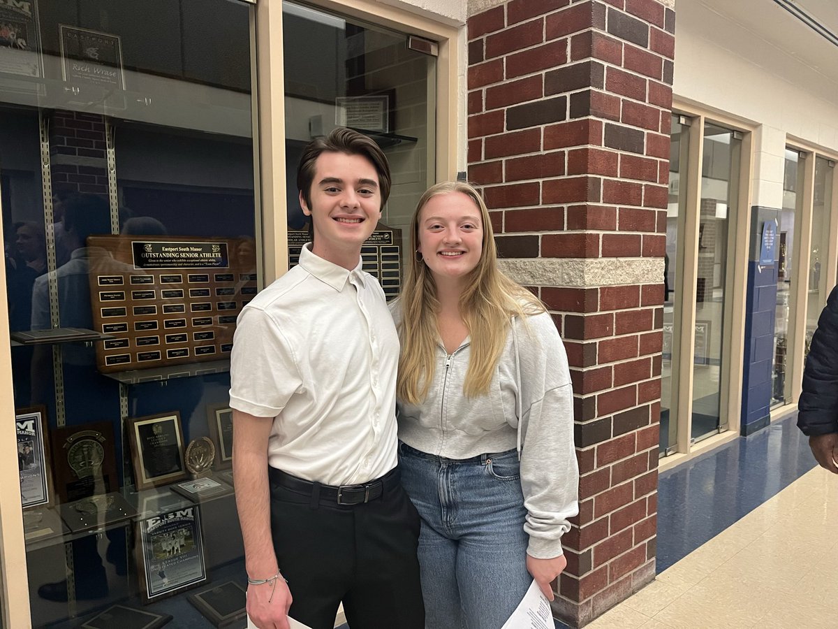 mlopezwalters's tweet photo. Congratulations to all the bright minds who've received recognition from the World Language National Honor Society for their exceptional skills and dedication in learning languages. Your passion for language learning is truly inspiring! #WLNHS #LanguageLearning #esmsharks https://t.co/85dukOMq85