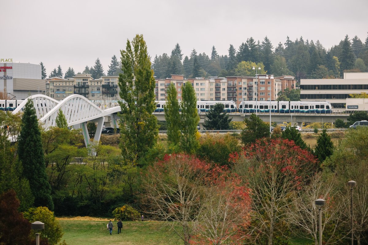 SoundTransit's tweet photo. We live in a beautiful place. Transit helps keep it that way. 

Happy #EarthDay 🌎💙 https://t.co/KLZWjt2rAd