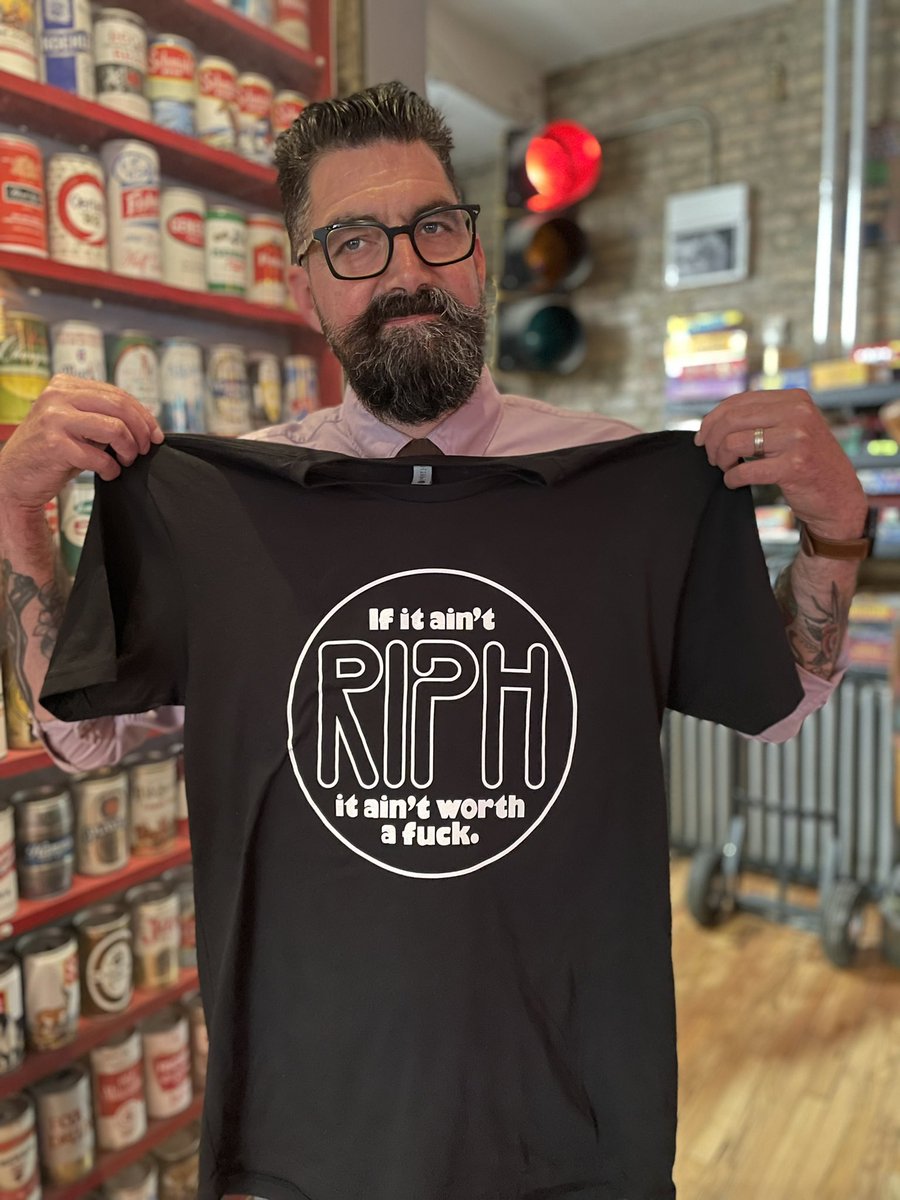 theRIPH's tweet photo. It’s #recordstoreday and we’ve got a limited amount of these bad ass shirts for sale today! Doors open at 3pm and don’t forget your receipt for your discount! 💙🍺🥃💙 #craftbeer #cocktails #draftwine #pinball #patio #southside #southsuburbs #blueisland #60406 #saturday #weekend https://t.co/o2QajWsdtl