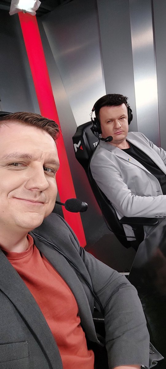 Якщо ви думали, що фотки квіточок у мене закінчились, то ось вам ще. Дивитись тут - twitch.tv/dota2mc_ua