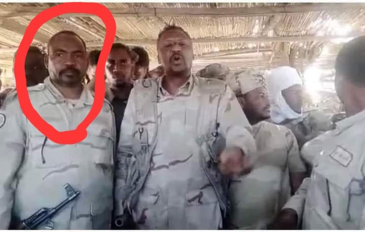yasin123ah's tweet photo. بعد التحري الفيديو دا طلع يوم 15/4/2023 ودا سواق اللمبي عبدالرحيم دقلو رفيق اخوي في يوم من الايام وبعرفو وبعرف اسرتو كلها بمعني انو لمن السواق انضرب ومات غالباً عبدالرحيم معاهو في العربية هناك احتمالين اما مقبوض ودا الاحتمال الارجح واما ميت ،،
#جيش_واحد_شعب_واحد https://t.co/oo56myXkK1