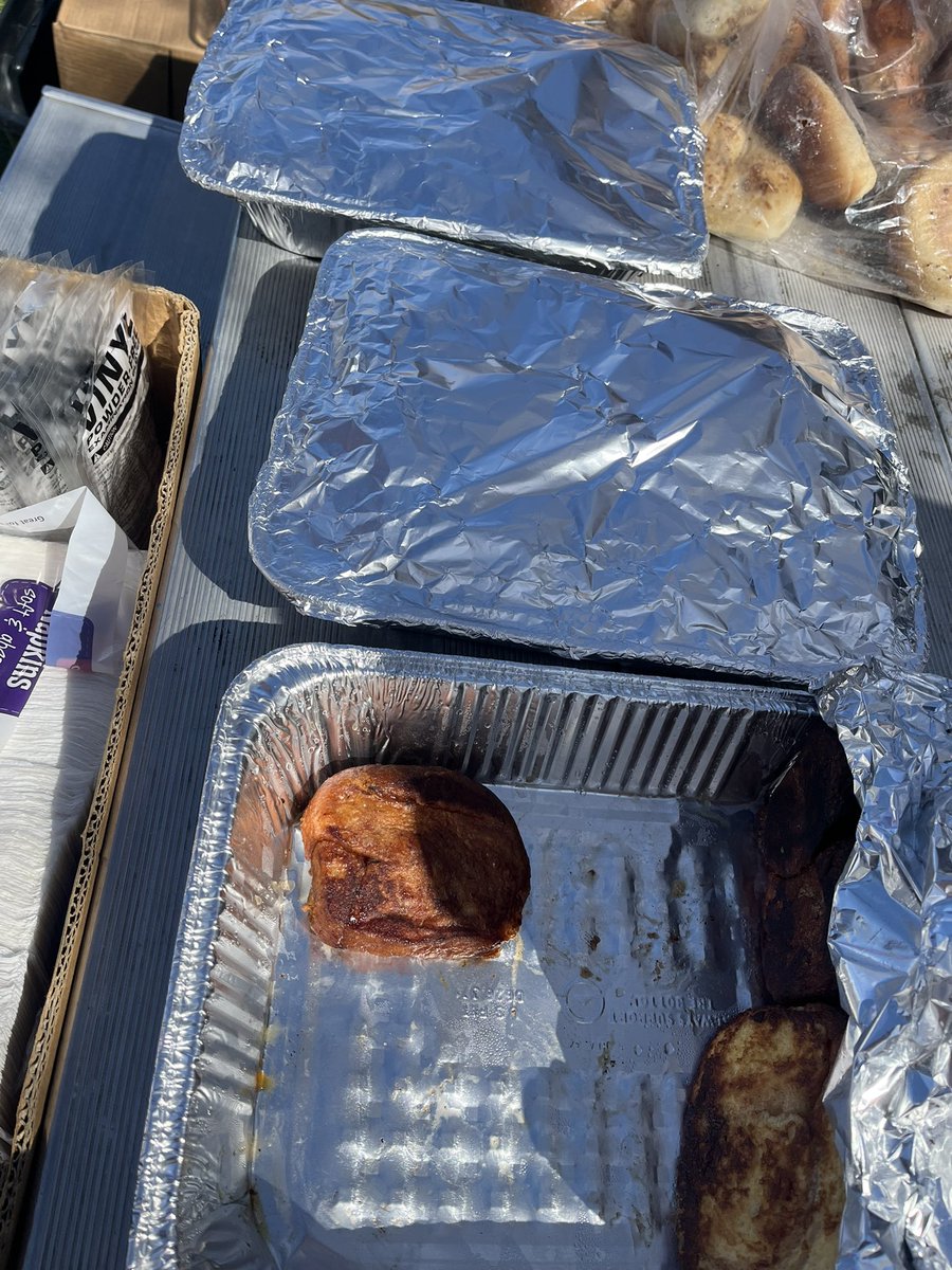 Biggest Little Food Not Bombs tweet media