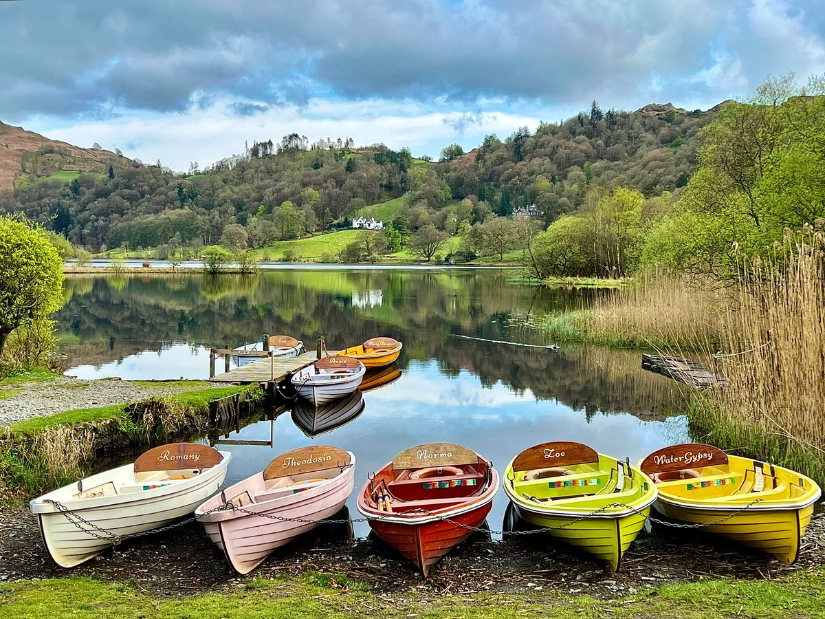 And as always; once the last customers have gone, the mere becomes a mirror once more… 

#Saturday #Grasmere #LakeDistrict
<a href="/StormHour/">#StormHour</a> <a href="/ThePhotoHour/">#ThePhotoHour</a>