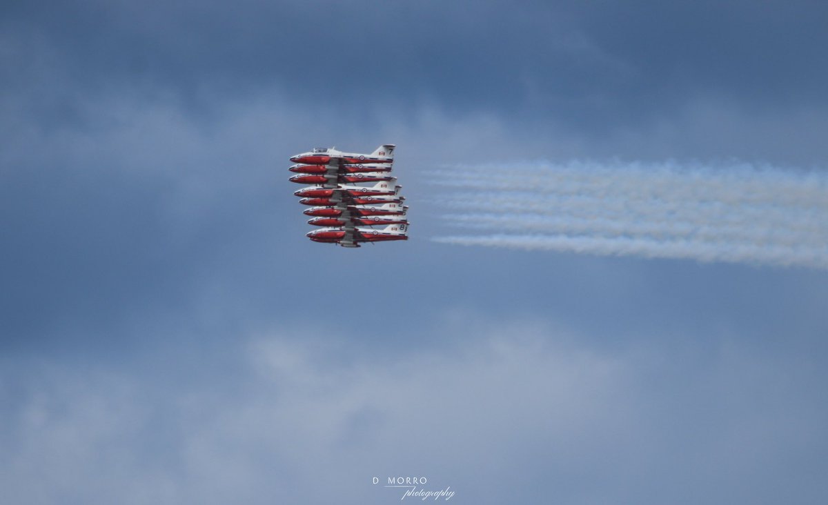 java_junkie_1's tweet photo. @CFSnowbirds part 2 #cfsnowbirds @RCAF_ARC #CFSnowbirdsFC #experiencecomoxvalley @experience_CV https://t.co/k2QFboydKg
