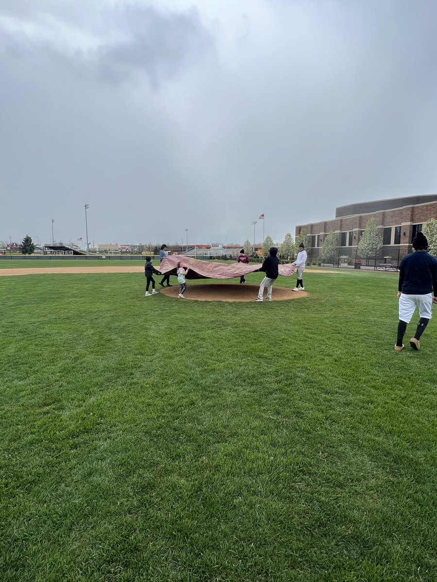 argobaseball's tweet photo. Had a lot of help today from our honorary coaches!  Thanks girls! #Together https://t.co/NdgpiUUoNX