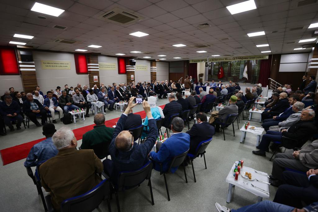 fatih_donmez's tweet photo. En büyük gücümüz birliğimiz…

Eskişehir Birlik Vakfı’ndaki bayramlaşma programına katıldık. 

Kardeşlerimizle bayramlaştıktan sonra hasbihâl ettik. https://t.co/GdZw2qNtUB
