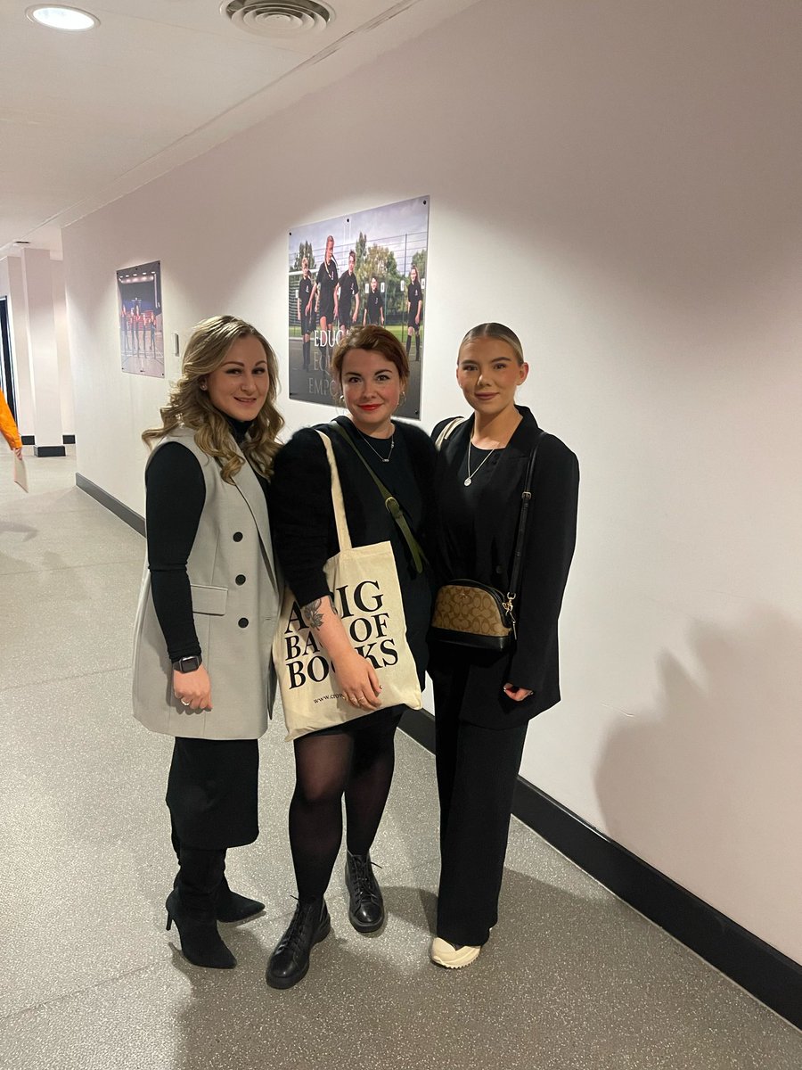 MissDearnley_'s tweet photo. The amount of takes this took π Team ResearchEdWarrington2023 ππ @MissDolan_ADT @msnolanteaches my gang! πͺπΌππΌββοΈ #TeamADT #rEdWarr2023 @TrinityAcademyC #TeamTrinity #TAConTour https://t.co/Gaw4GBxUuK