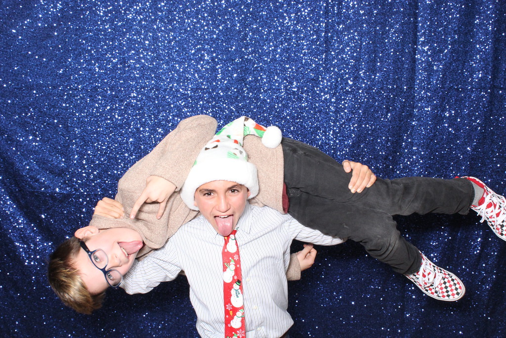 Let us do the heavy lifting 🏋♂. Rent our booth for your event!
.
.
.
.
#photobooth #sacramentoevents #partyideas #gigglesquad