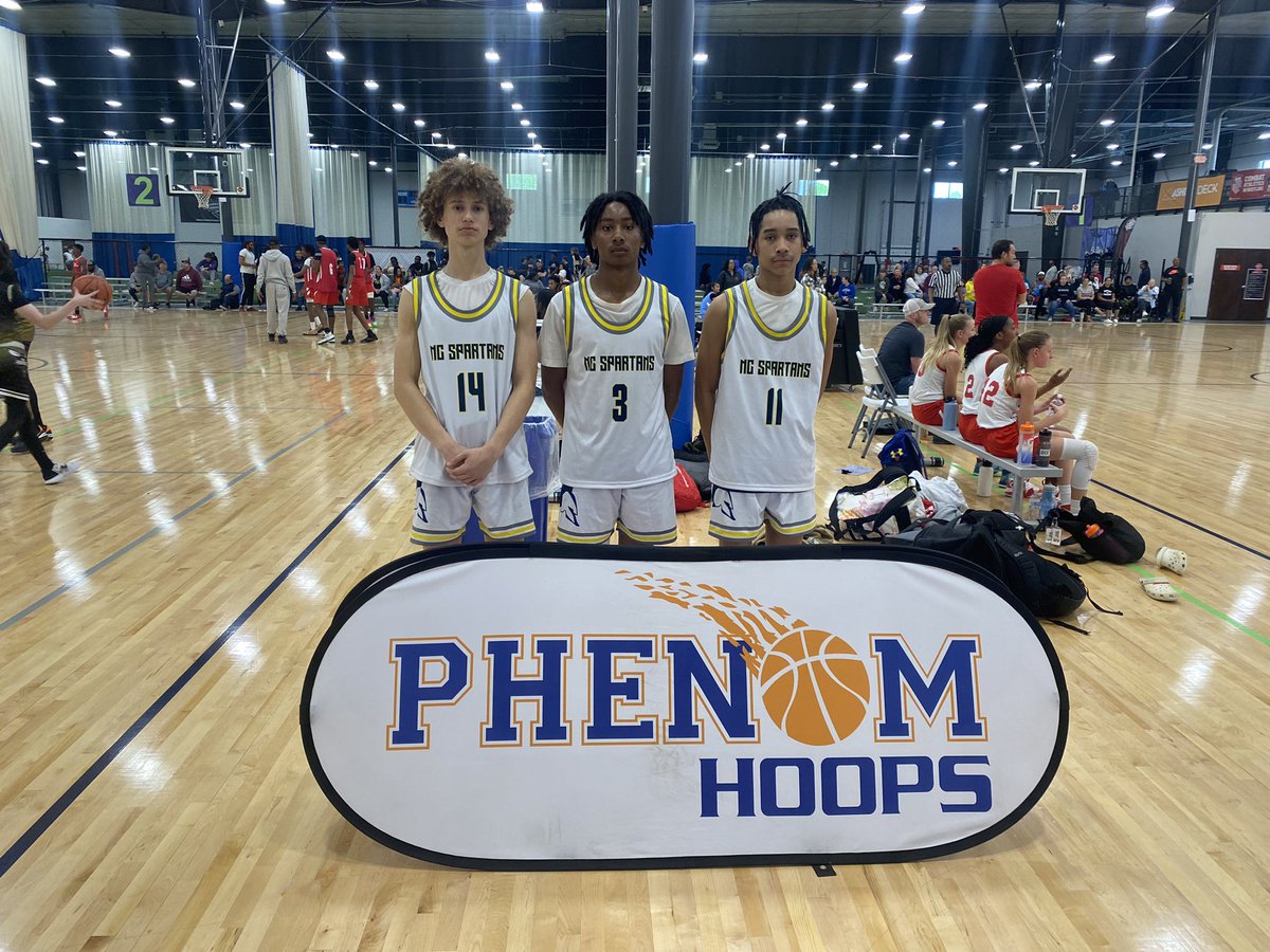 PhenomExposure's tweet photo. Final #PhenomHoopStateChallenge
 15U
NC Spartans- 55
Roots Rockin’- 54

MVP- 2026 Henry Trent
MVP- 2025 Collin Morrison
MVP- 2027 Sherman Winston II
MVP- 2027 Malachi King
#PhenomHoops @ty1ewis https://t.co/CQsuJvzXux