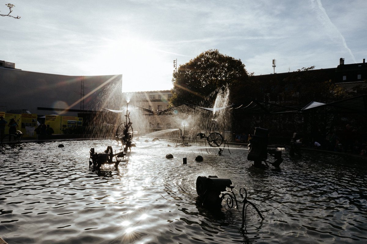 transferna's tweet photo. when in Basel 🇨🇭 check out the Tinguely Fountain #transferna #transfers #airporttaxi #airportstyle #airportransfer #chauffeur #airportpickup #airportzurich #flughafen #flughafenzurich #airportservices #airportshuttle #airporthotel #zürichflughafen #zurichflughafen https://t.co/j4HY6RMwjk