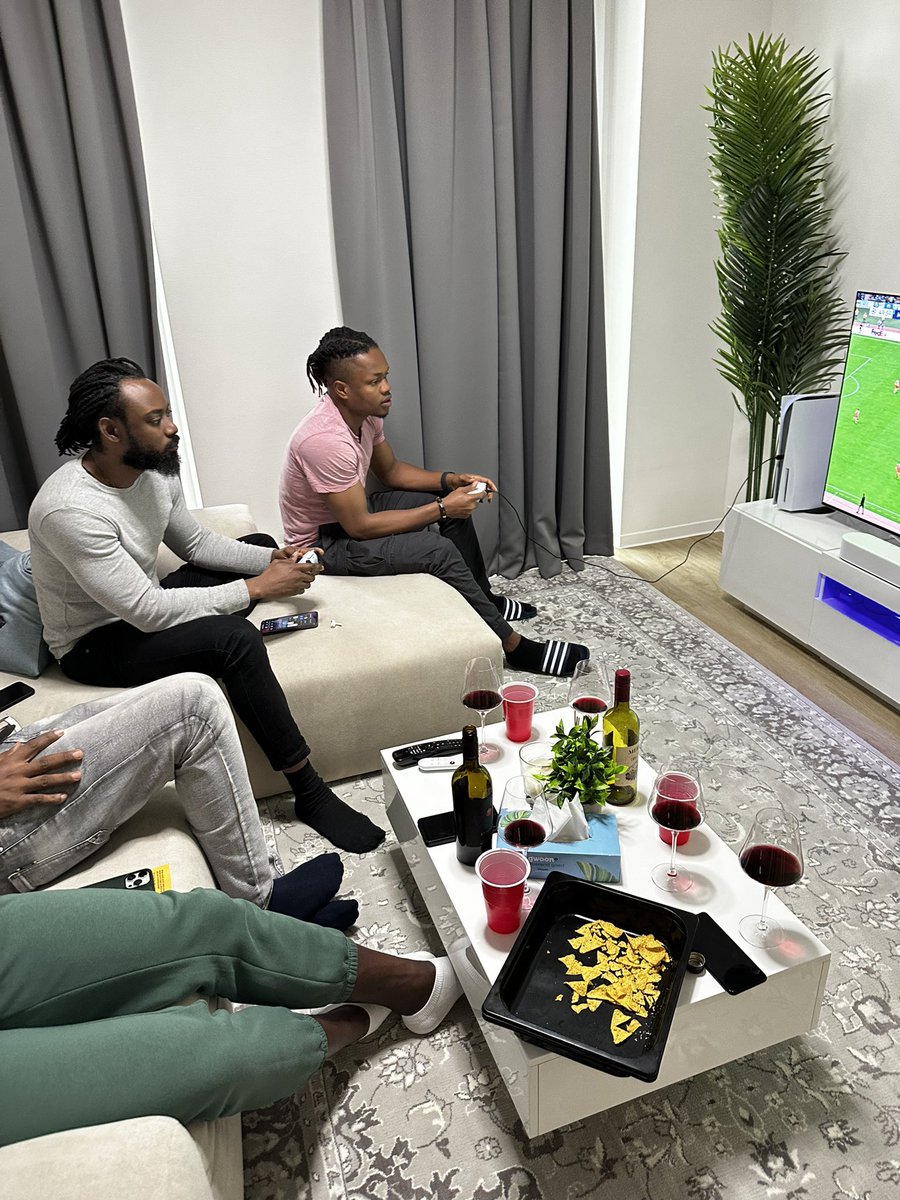 Oluwaseun Omoyajowo tweet media