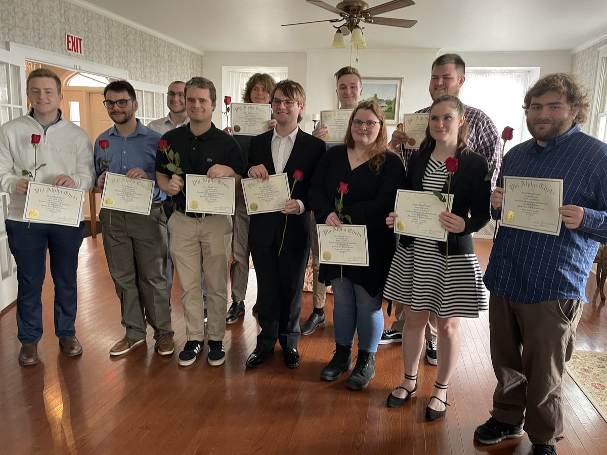 PlattsHistory's tweet photo. The Phi Alpha Theta (History Honors Society) induction ceremony of #SUNYplattsburgh was held this morning at the Valcour Lodge. Here is the group photo of our 2023 inductees. We are exceeding proud of each and every one of these students. Congrats to you all! #PhiAlphaTheta https://t.co/sPlt0RqTKu